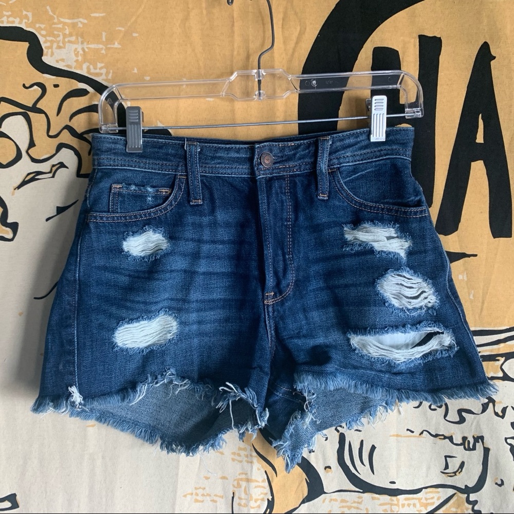 Distressed Hollister High-Rise Mom Shorts size 25
